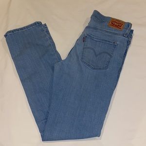 Levi’s 314 Shaping Straight Jeans